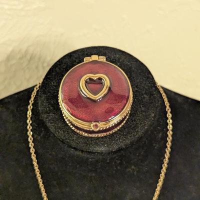 Heart necklace and trinket box