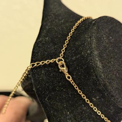 Heart necklace and trinket box