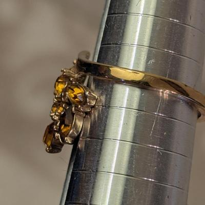 vintage gold tone cocktail ring with cluster of amber or citrine rhinestones