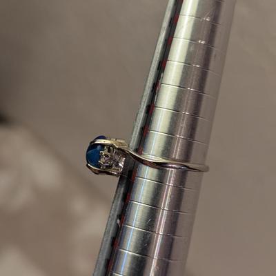 Sarah coventry ring size 6 blue stone