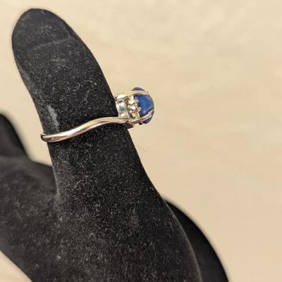 Sarah coventry ring size 6 blue stone