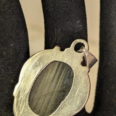 Vintage sterling silver oval natural labradorite pendant