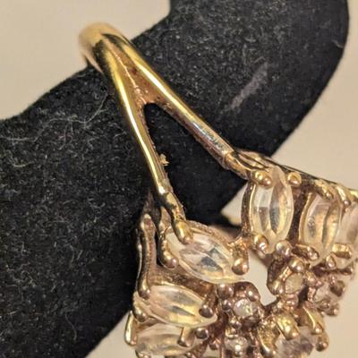 Sara Coventry Gleamer hostess ring from 1978