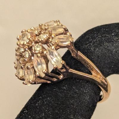 Sara Coventry Gleamer hostess ring from 1978