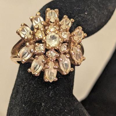 Sara Coventry Gleamer hostess ring from 1978