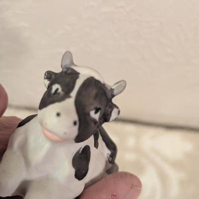 Cow salt and pepper shaker set