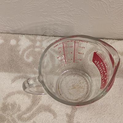 Anchor hocking 2 cup measure cup glass