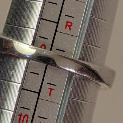 sterling silver 925 sts ring size 9