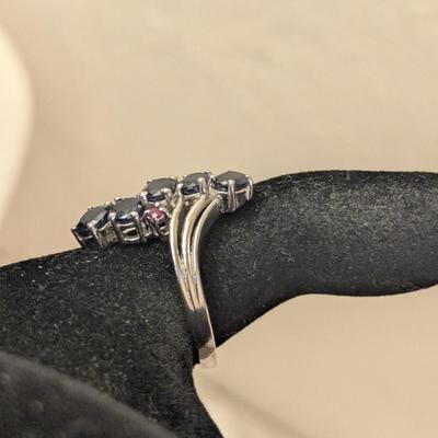 925 silver sts ring size 8.25 dark blue stones