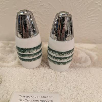MCM ceramic salt and pepper