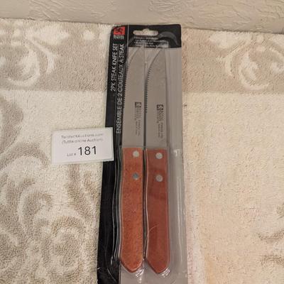 Royal Norfolk cutlery steak knives