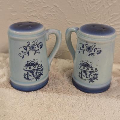 vintage Texas salt and pepper made in Japan