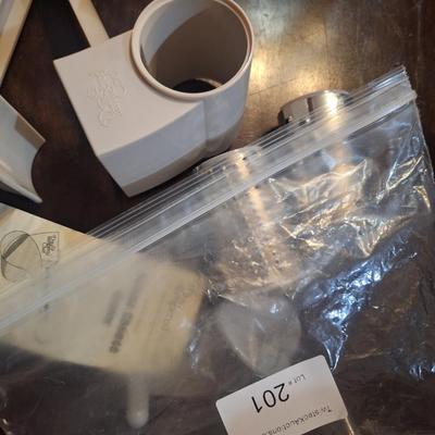 Pampered Chef Deluxe Cheese Grater, model number 1275