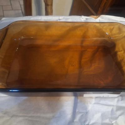 Anchor Hocking Fire King amber glass baking dish or loaf pan. 8 x 101.5 qt