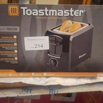 Toastmaster 2-slice toaster . New in box