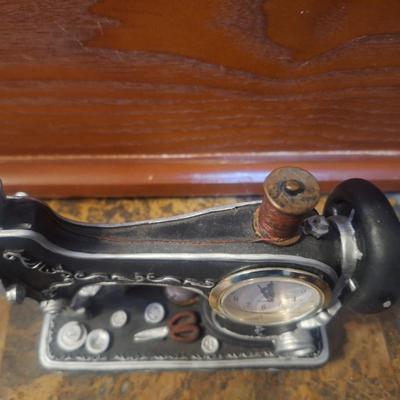 novelty desk clock as vintage sewing machine