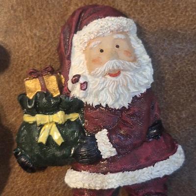 misc. Santa's- one napkin ring and ornament