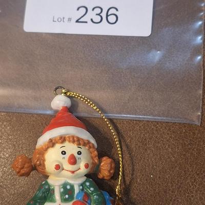 vintage S&S Inc. by UM Raggedy Ann Christmas ornament.