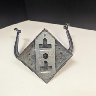 Vintage American Tack Ornate Metal Toilet Roll Holder