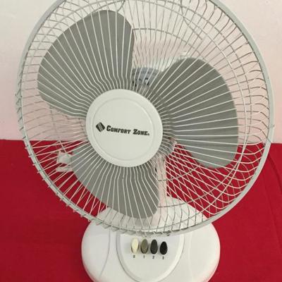 Comfort Zone 3 Speed Oscillating Table Fan 