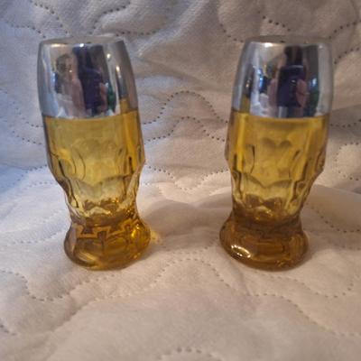 vintage Anchor Hocking Georgian amber glass salt and pepper shakers.