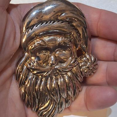 vintage silver Santa head brooch pendant.