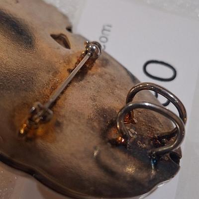 vintage silver Santa head brooch pendant.