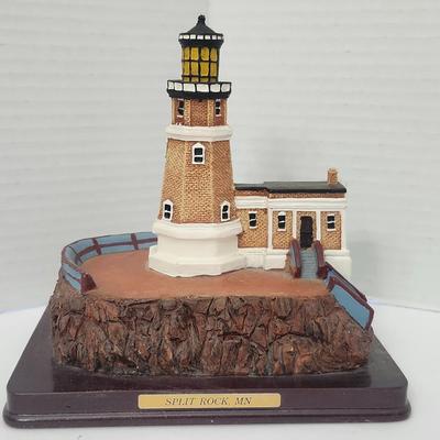 1998 Oneida Studios Lighthouse Point Split Rock MN Lighthouse Figurine