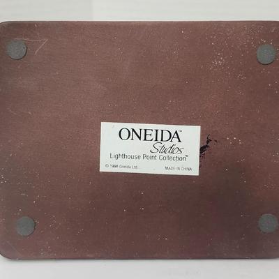 1998 Oneida Studios Lighthouse Point Minots Ledge MA Lighthouse Figurine