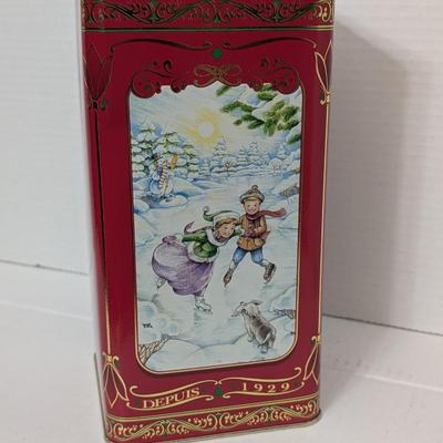 1993 Christie Premium Plus Crackers Tin Red Holiday Winter Skating Scene Collectible