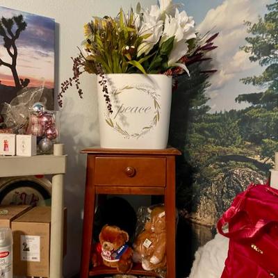 Sale Photo Thumbnail #11: Holiday 