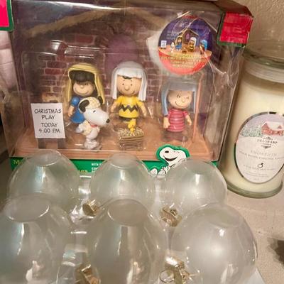 Sale Photo Thumbnail #55: Peanuts 