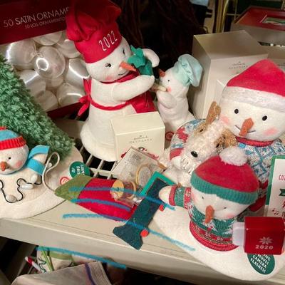 Sale Photo Thumbnail #70: Hallmark 