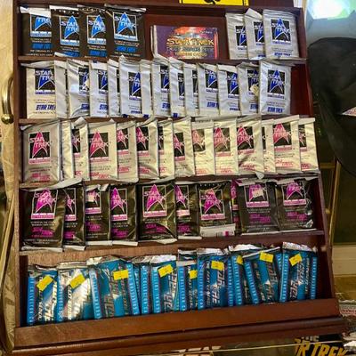 Sale Photo Thumbnail #109: Star Trek sealed cards 