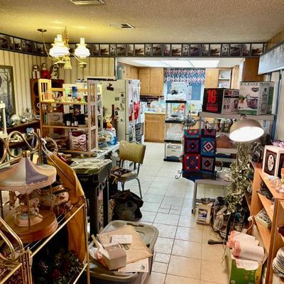 Sale Photo Thumbnail #158: Wow 