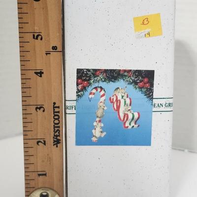 Charming Tails Sticky Situation Christmas Ornament Fitz and Floyd Holiday Mouse Candy Cane Scene