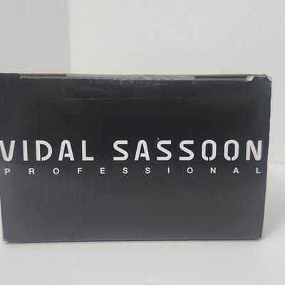 Vidal Sassoon Professional 10 Piece Haircutting Kit 2005 Magnetic Motor Stainless Steel Clippers