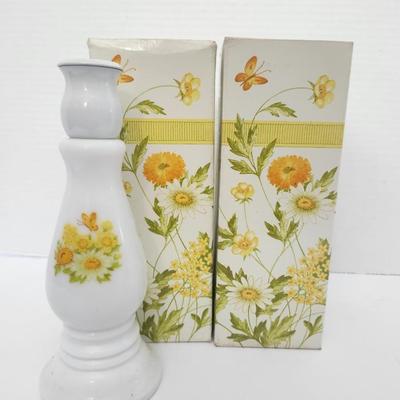 Avon Buttercup Candlestick Moonwind Cologne Vintage Floral Milk Glass Style Bottle With Box