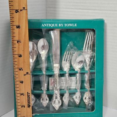 Towle "Antique" T8053195 Silver Plated 6-Piece Baby Flatware Set Utensils