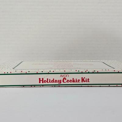 Vintage 1983 AVON Holiday Cookie Kit Train & Bear Cutters + Bags & Recipes New