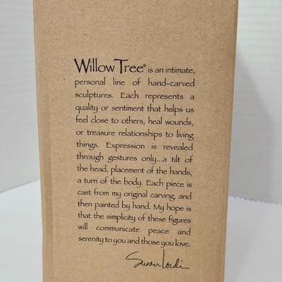 NIB Willow Tree "Angel's Embrace" Susan Lordi Figurine Demdaco 2002 #26084