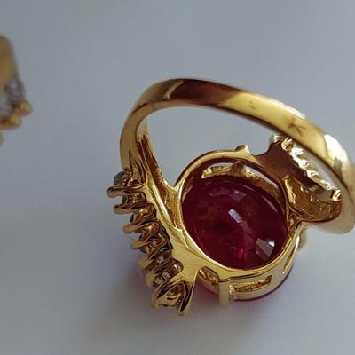 GIA CERTIFIED LAB GROWN RUBY RING
