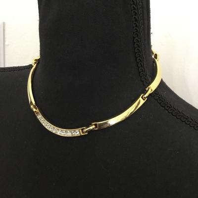 Beautiful vintage, gold tone , crystal rhinestone collar necklace