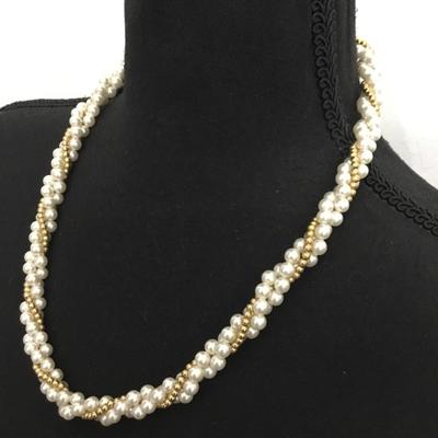 Vintage faux pearl braided necklace