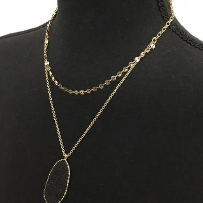 Gold tone, sugar fix necklace