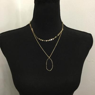 Gold tone, sugar fix necklace