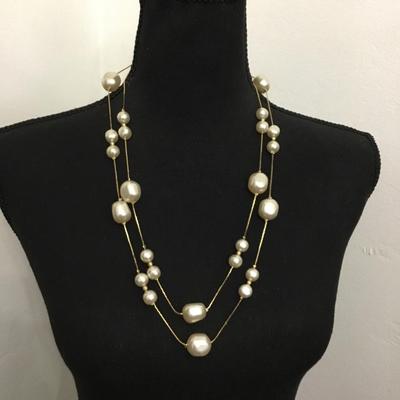 Beautiful, vintage, gold, toned, chunky faux, pearl double strand necklace