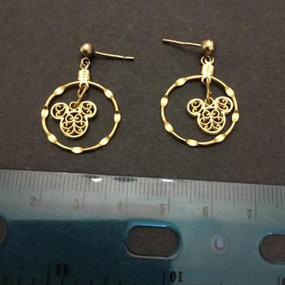 Beautiful vintage goldtone Mickey Mouse earrings