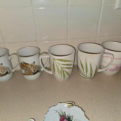 Mug lot