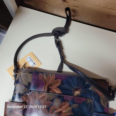 Sale Photo Thumbnail #136: About 12" wide by 9.5" tall